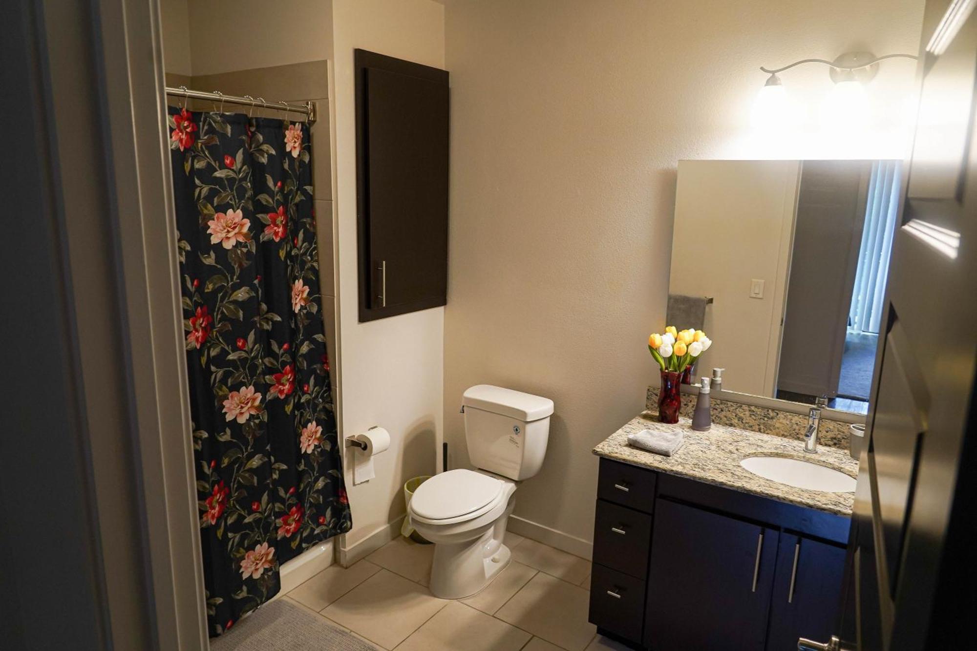 Luxury Designed 2 Bedrooms Part Hotel In Woodland Hills Ca Los Angeles Dış mekan fotoğraf